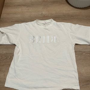 Six stories bride embroidered T-shirt size S